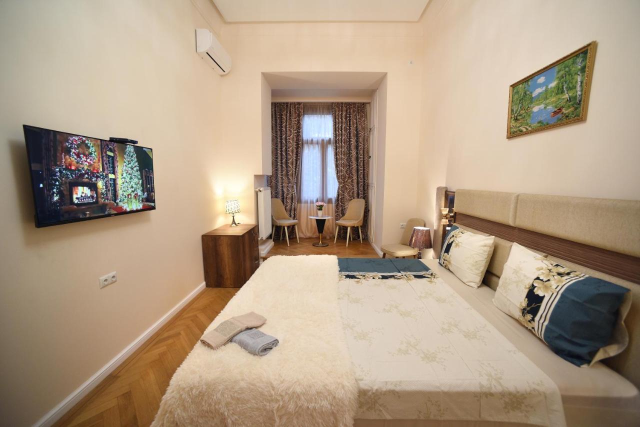 City Lux Hotel Tbilisi Exterior foto